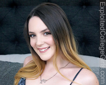[ExploitedCollegeGirls] Kinsley Kane (12.04.2020)