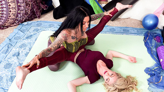 [GirlsWay] Serene Siren, Jenevieve Hexxx (Cunnilini Yoga / 01.31.2021)