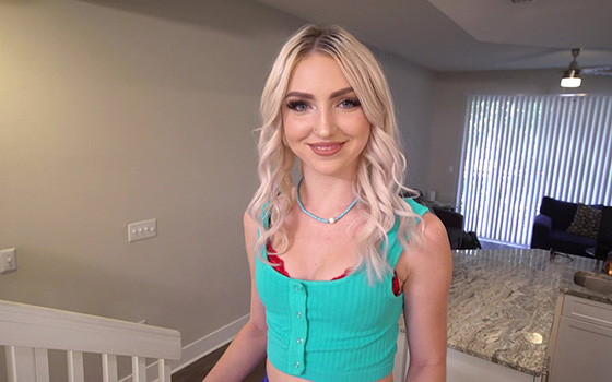 [BangYNGR] Britt Blair (Gets Her Pussy Twisted By New Dick / 12.17.2021)