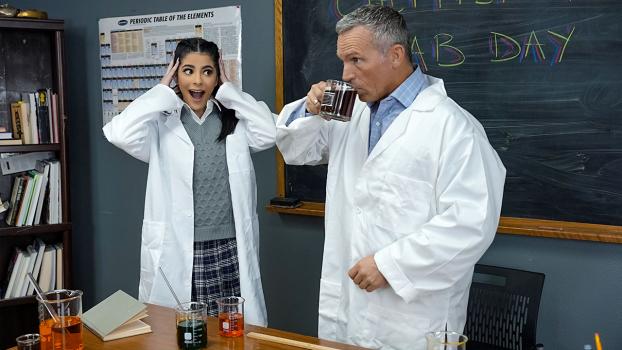 [InnocentHigh] Angel Gostosa (Weird Science / 04.21.2022)