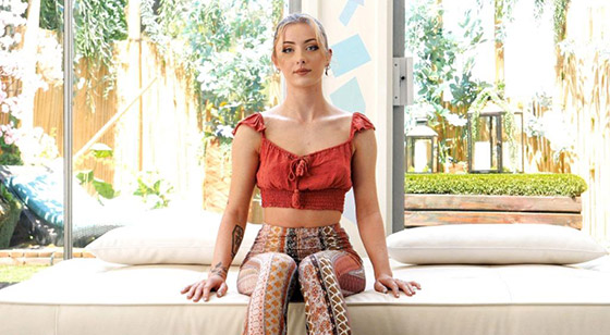 [NetVideoGirls] Charma (Shy 19 year old auditions / 06.28.2022)