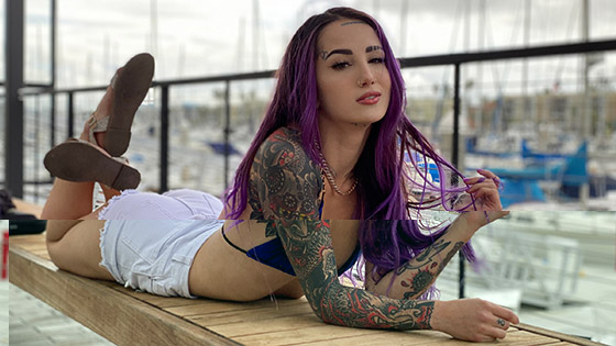 [BJRaw] Valerica Steele (Valerica Has A Messy Mouth / 12.01.2022)