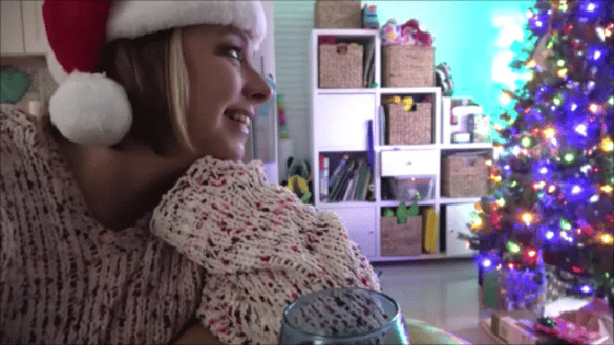 [MomComesFirst] Brianna Beach (The Christmas Party / 12.29.2022)