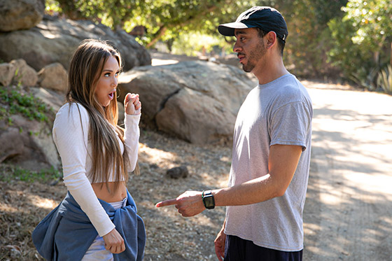 [MommyBlowsBest] Athena Anderson (Hiking For A Blowjob / 12.14.2022)