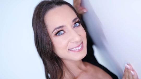[AmateurAllure] Freya Von Doom (Amateur Allure Introduces Freya Von Doom, Petite Brunette Gives Sloppy Head, Fucks and Swallows / 01.29.2023)