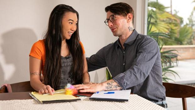 [OnlyTeenBlowjobs] Kimmy Kimm (Student Sucks The Tutor / 04.20.2023)