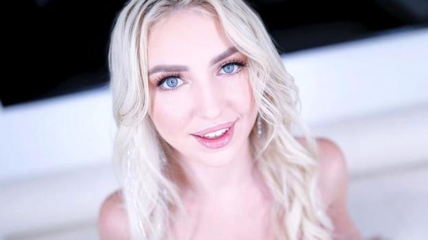 [AmateurAllure] Britt Blair (Petite Blonde That Loves Sucking, Fucking and Swallowing / 10.26.2023)