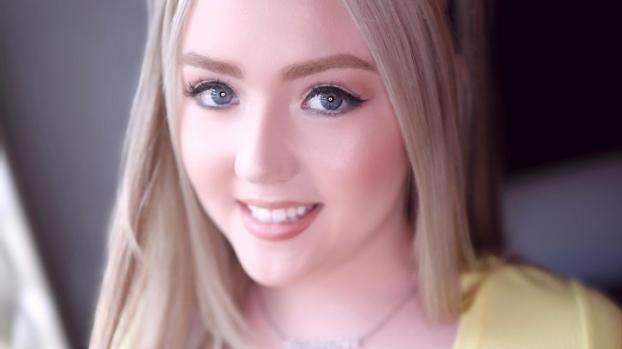 [AmateurAllure] Eva Nyx (Amateur Allure Introduces Eva Nyx, Petite Blonde Cutie Giving Head, Getting Fucked and Swallowing / 11.12.2023)
