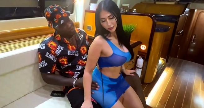 [KingBBC] Valerie Kay (Sex on a Yacht in Miami / 11.28.2023)
